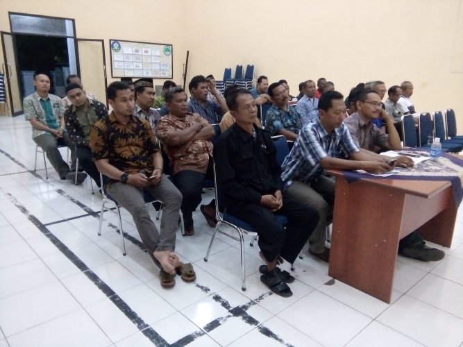 Pertemuan Rutin RT/ RW Kelurahan Ngegong